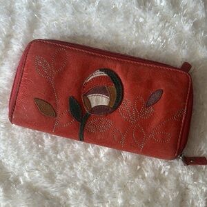 Vintage orange leather rectangular Fossil wallet